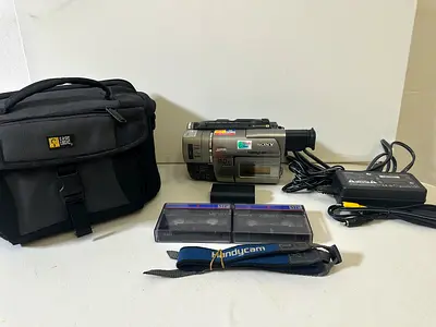 (Pristine Condition) (VHS quality) (NIGHTSHOT) (Late 90s Camcorder) Sony Handycam CCD-TRV57