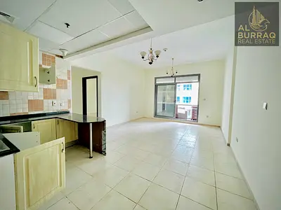 Chiller Free - Higher Floor - Spacious