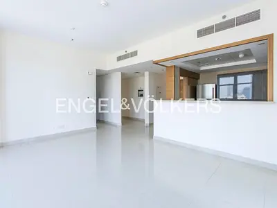 Corner Unit | Boulevard View | Well-maintained