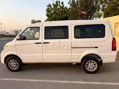 Victory V2 Passenger Van, миниатюра 3