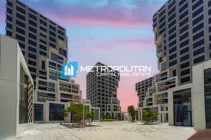 Spacious Studio | High Floor | Sea View | Vacant
