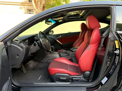 صورة 8 لـ 2016 Hyundai GENESIS