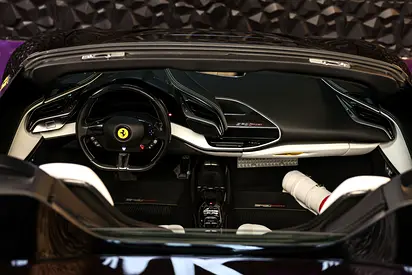 صورة 10 لـ 2022 Ferrari SF90 SPIDER