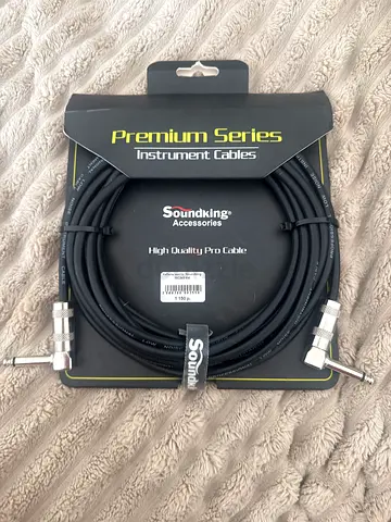 Soundking Premium Series Instrument Cable - High Quality, Right Angle Jack