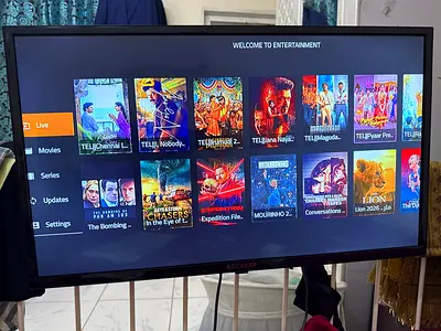 32 inch Smart LED TV in Good Working Condition
