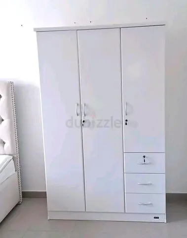 White colour 3door wardrobe