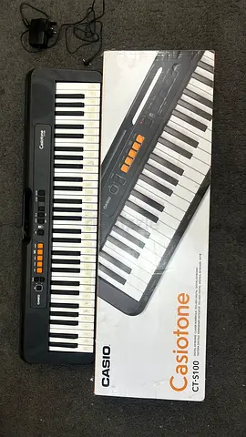 Casio Casiotone CT-S100 61-Key Portable Keyboard - Used
