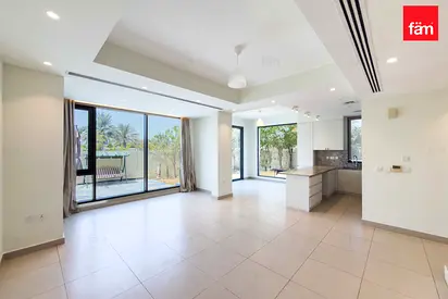 SemiDetached | Single Row | Greenbelt | Vacant