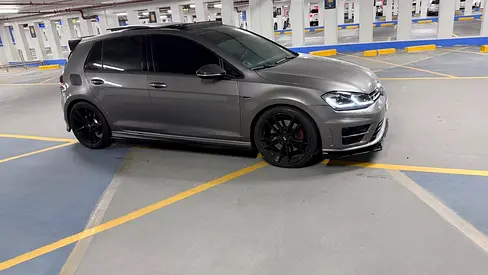صورة 10 لـ 2016 Volkswagen GOLF R
