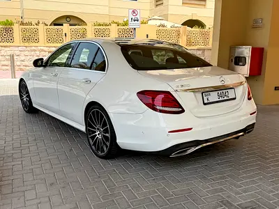 صورة 6 لـ 2018 Mercedes-BENZ E-CLASS