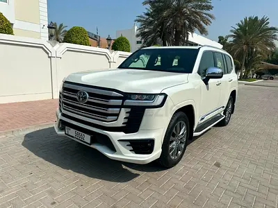 Toyota Land Cruiser 2024 VXR 4.0 Top option Under warranty ALFUTTAIM