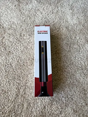 Electric Wine Bottle Opener - Automatic Wine Opener (New in Box)