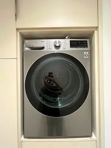 L.G thinQ latest model 9kg dryer for sell 💯 good working