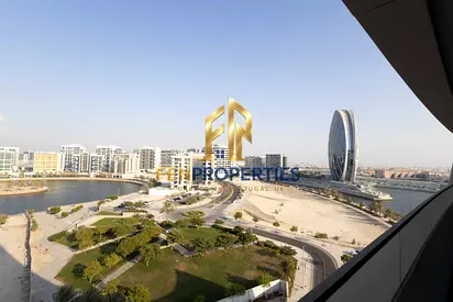 STUNNING WATERFRONT VIEWS | READY-TO-MOVE IN | SAIL TOWER