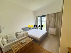 Cozy Studio Furnished I Road Outlook I Immediate Move In
