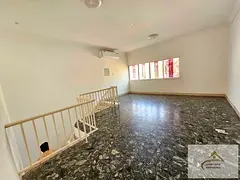Spacious  4 Bhk villa  very near to corniche