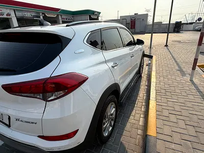 صورة 10 لـ 2017 Hyundai TUCSON