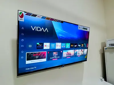 43 inch JVC LED SMART TV in New Condition