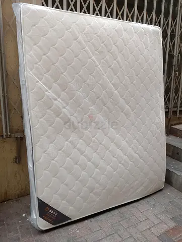 Brand New king Top Memory foam Spring Mattress Available