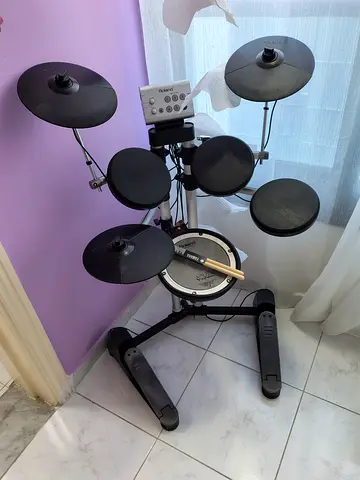 Original Roland v drums HD-1 perfect condition.