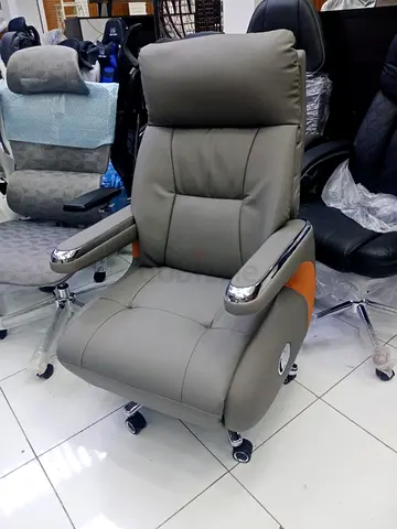 Brand New luxury office manager chairs good quality available