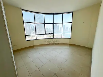 Second-Tenant 3-Bedroom Apartment in Al Qasba with Maid’s Room, Free AC, Gym, Pool, Parking and Maintenance, Prime Location and 4 Payments