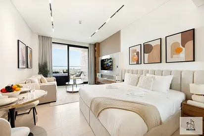 LIMITED DEAL DISCOUNT | Monthly - September | No Commission l Stylish Studio l Private Jacuzzi l Canal View