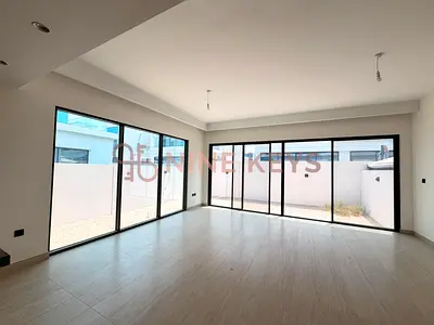 5BHK Mid Corner / Ready to move / Family Living