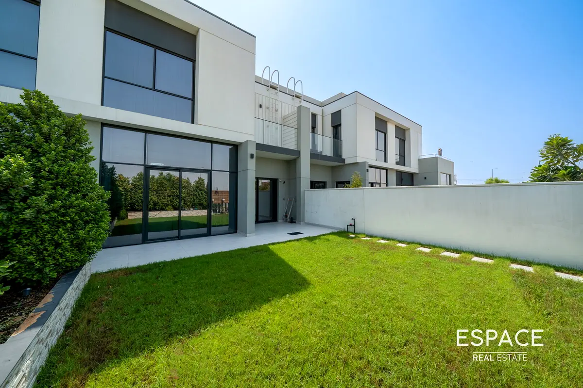 Priced To Sell | Vacant On Transfer | Close To Park