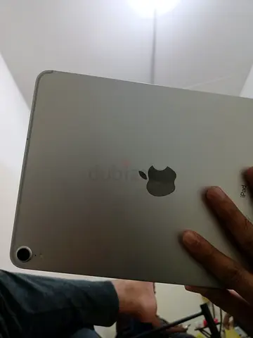 Apple iPad pro 2018 / 512 gb  (Silver)  cellular and wifi- Good Working Condition