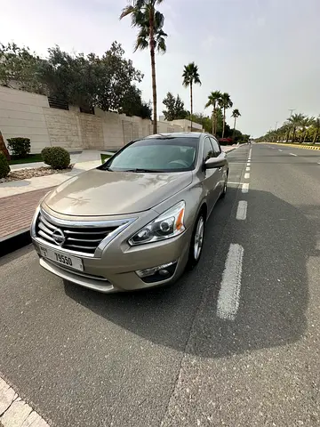 2015 Nissan ALTIMA 照片 13