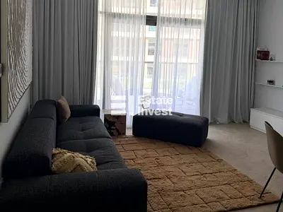FULLY FURNISHED / FULLY RENOVATED
