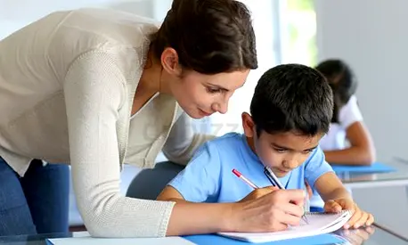 Lady tutor for Maths Science Subject specialist - Cambridge - American