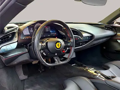 2020 Ferrari SF90 STRADALE — фото 10
