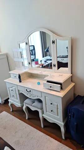 White Vintage Dressing Table Vanity with Mirror and Stool