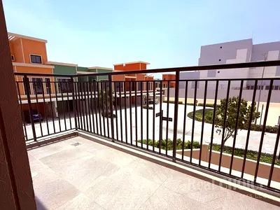 Sky-High Luxury | 5 BR & Maid | With Landscaping