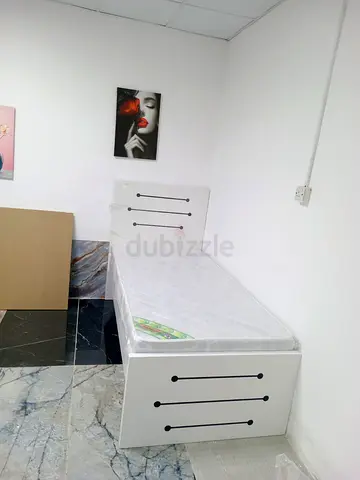 Single Bed with Matress 90×190cm
