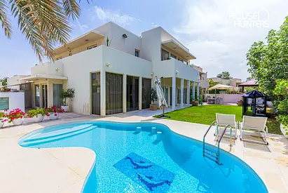 Backs the park | Pool | White Wood | Vacant