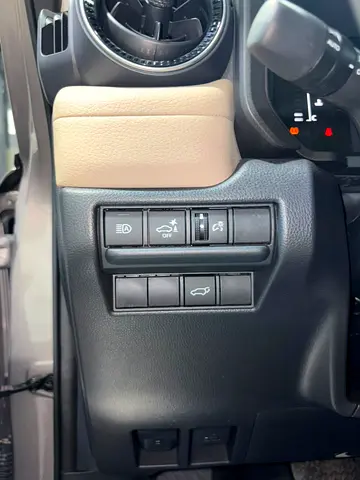 صورة 16 لـ 2026 Toyota PRADO