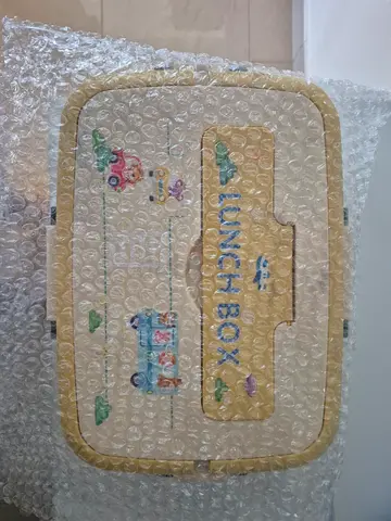 Kids Lunch Box - Plastic Bento Style (Light Yellow, Used)