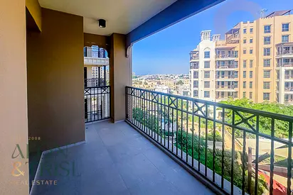 Large in MJL 2 Bedroom Actual Views Community