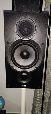 ELAC B6.2 bookshelf speakers (Left & Right) Pair 6.5"