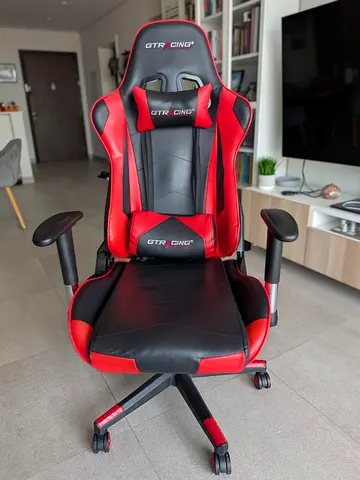 GtRacing pro series ergonomic chair.