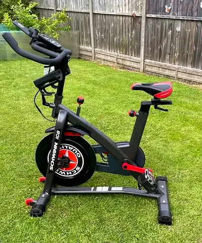 Schwinn ic800 spinning bike