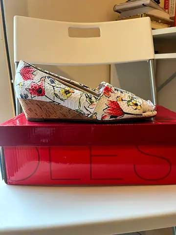 Aerosoles Peep-Toe Wedge