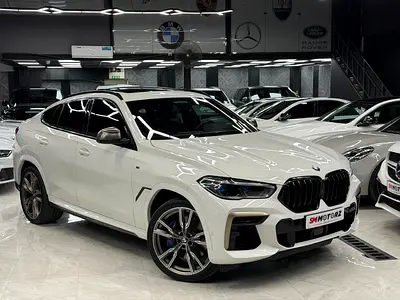 Carbon Package - 523 BHP | Full Option Model | Original Paint | Full Option Model | GCC