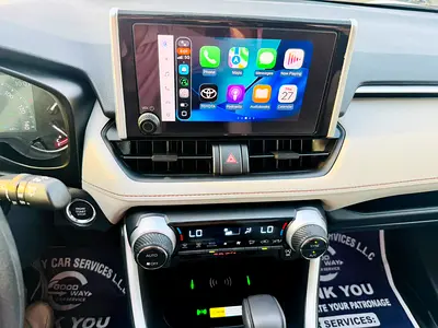 2025 Toyota RAV 4 XLE — zdjęcie 3