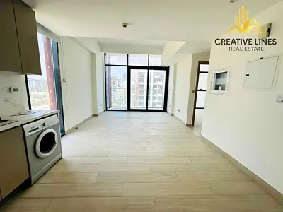 CORNER UNIT •• SPACIOUS 1BHK •• READY TO MOVE