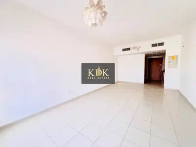 Spacious Unit | Chiller Free | Prime Location