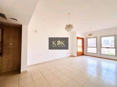 Spacious Unit | Chiller Free | Prime Location